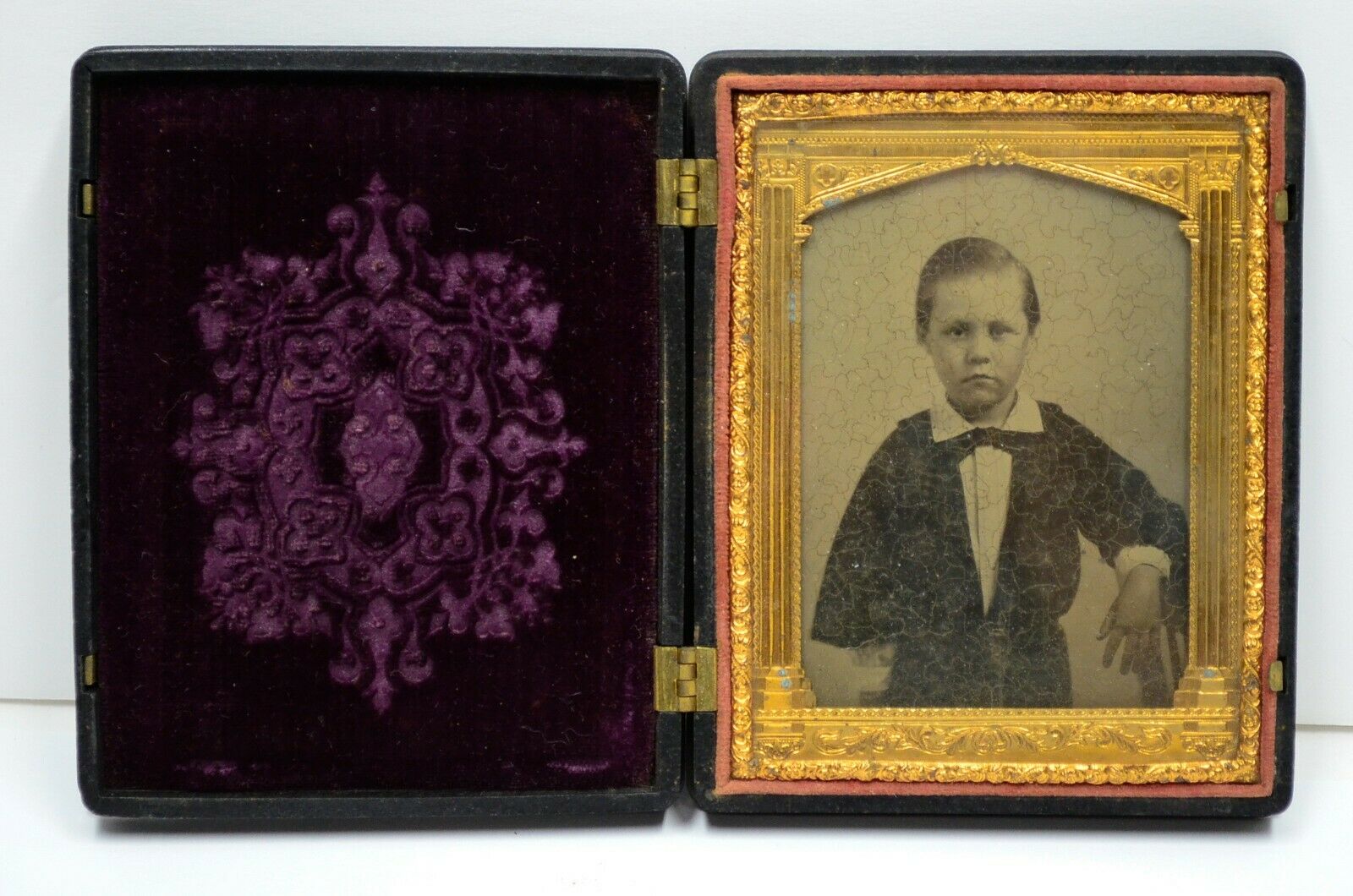 Young Boy Ambro Littlefield Parsons Thermoplastic Dag Union Case Quarter Plate