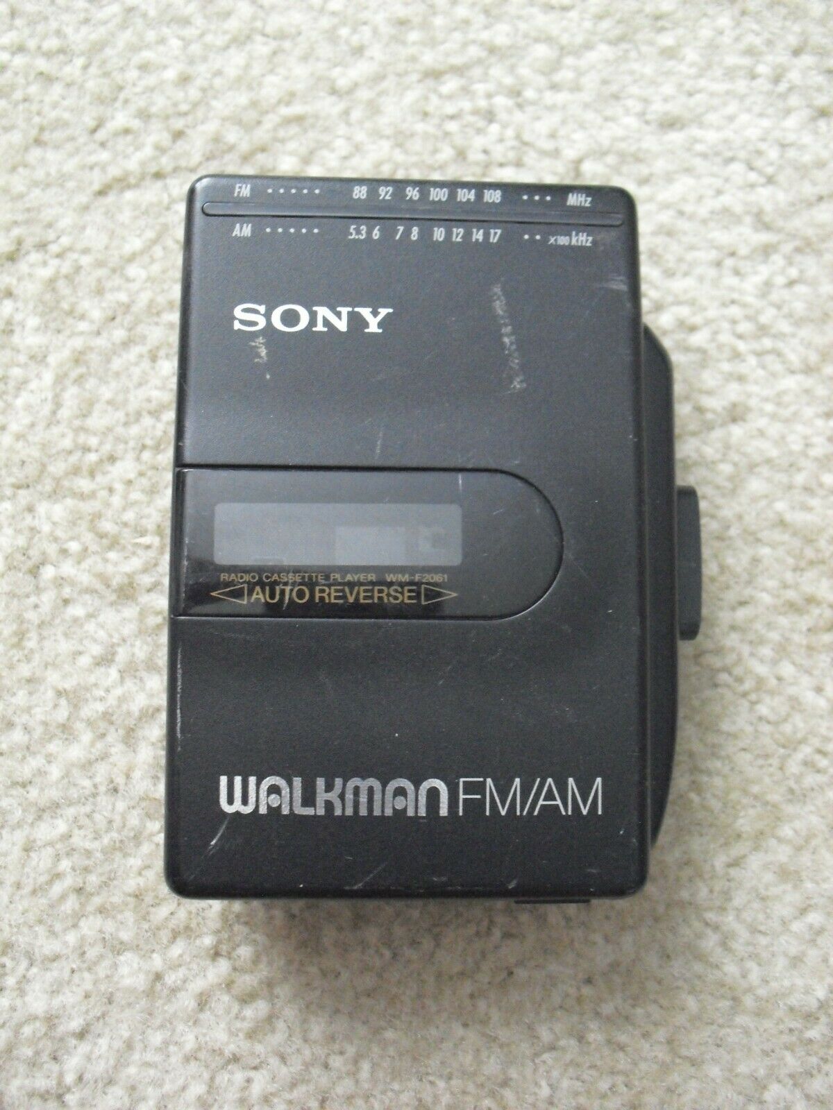 Vintage 1980s Sony Walkman FM/AM Cassette Player WM-F2061