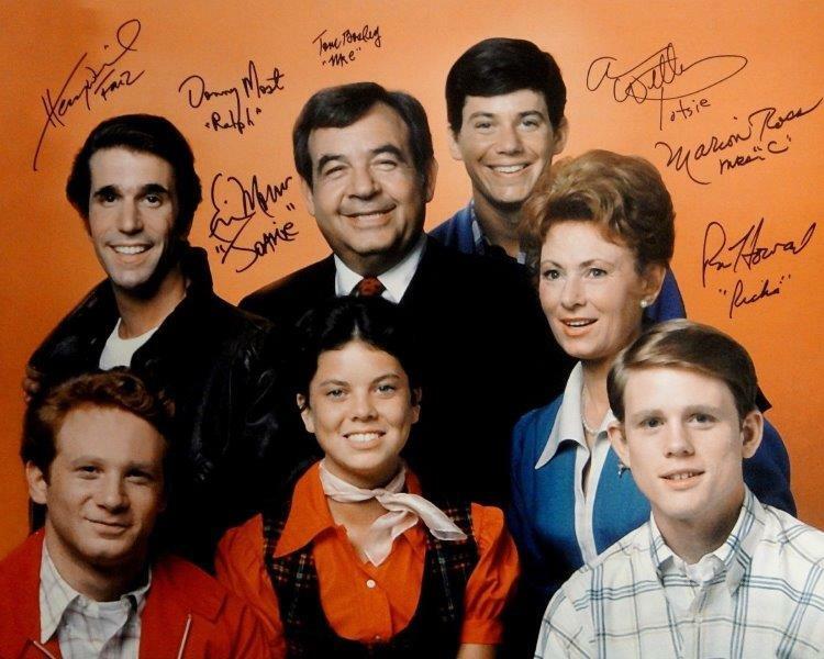 REPRINT - HAPPY DAYS Cast Ron Howard Autographed Signed 8 x 10 Photo Poster RP