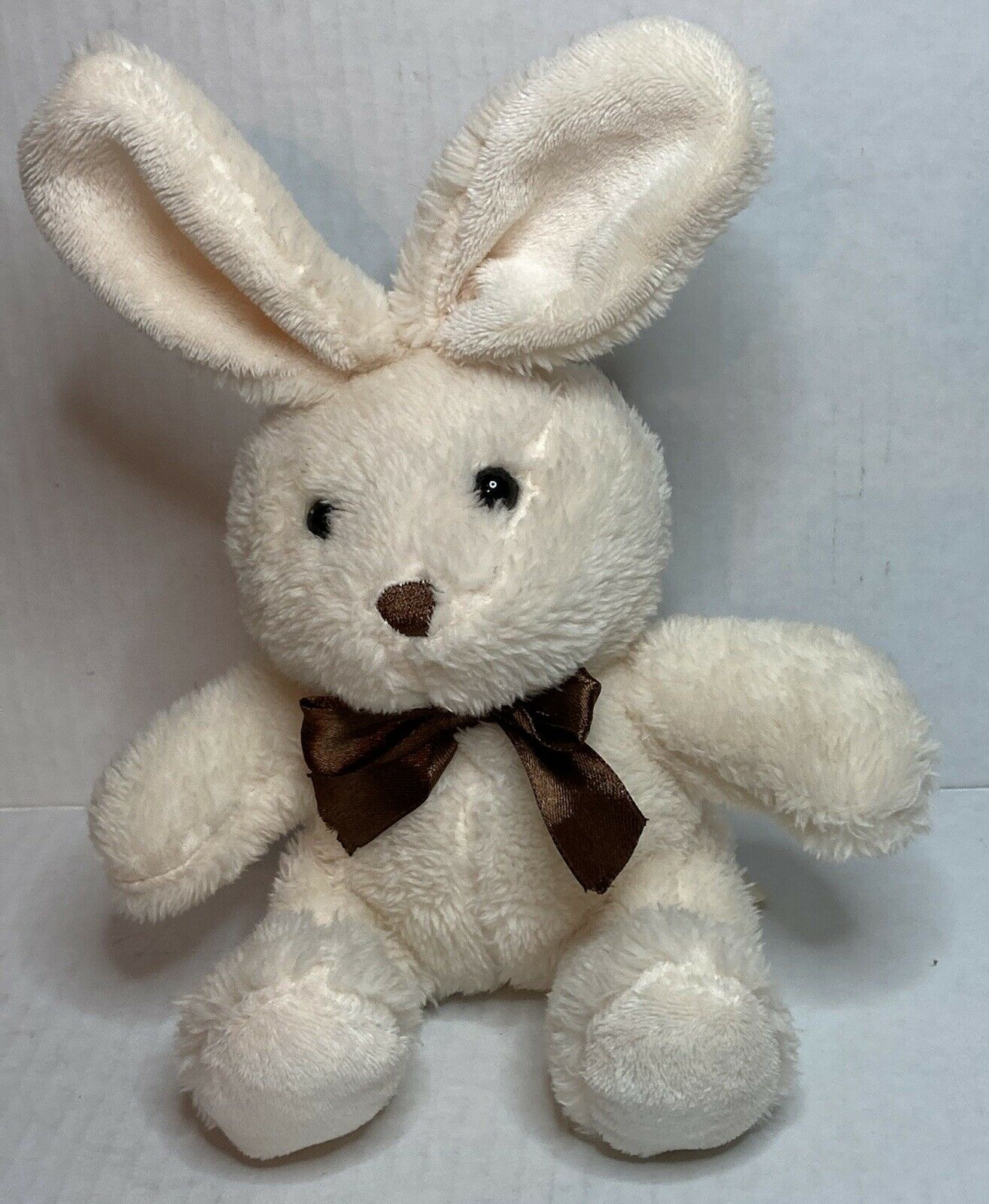 9” Dan Dee Collector’s Choice Beige Sitting Bunny VGUC