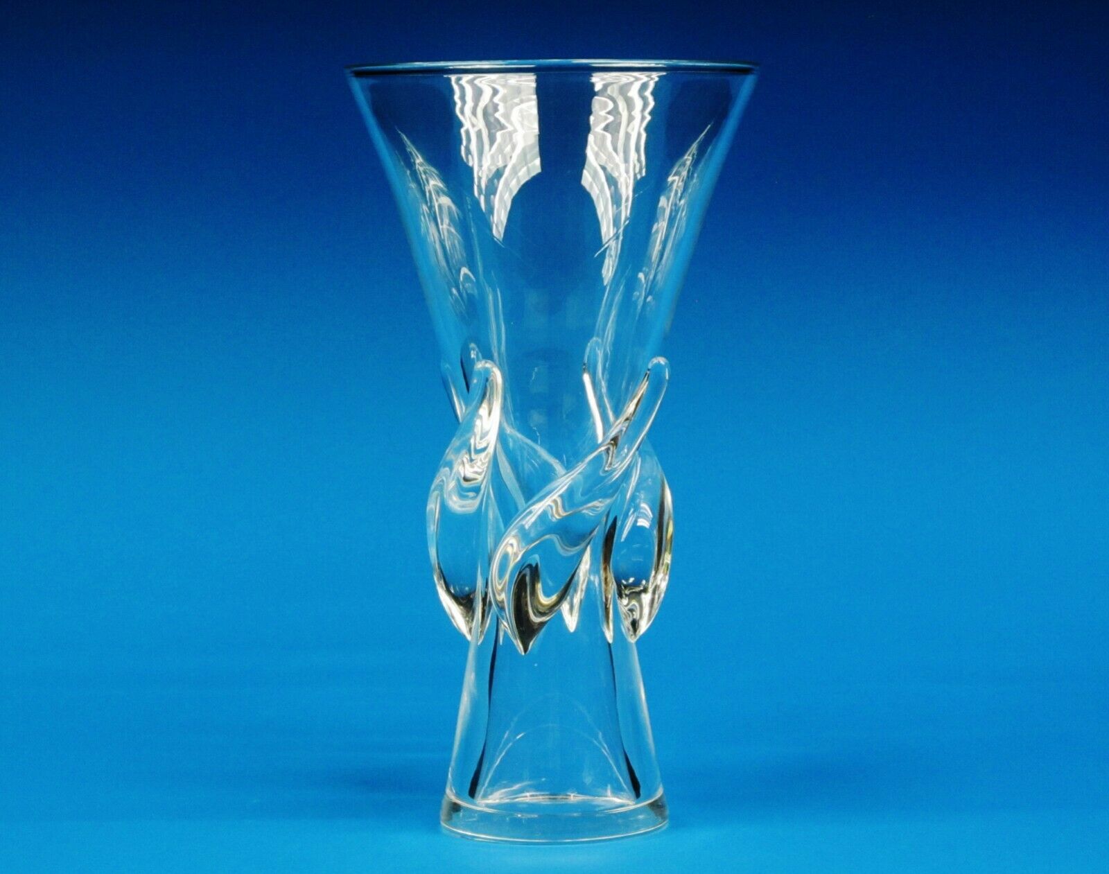Beautiful Steuben Crystal Rose Vase Designed By George Thompson In 1942. # 8090